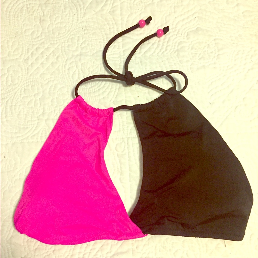 Victoria's Secret medium keyhole bikini top